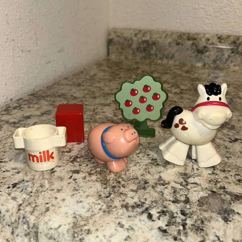 Vintage Fisher Price Farm Animals And Accessories Lot Pig, Horse, Tree, Milk B3‎
